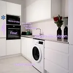 Lägenhet Suite Craz'In Love Room, Jacuzzi, Cinema, Parking, Camargue