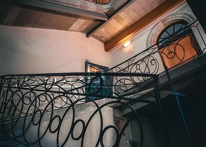 Craz'in Room, Jacuzzi, Cinema, Camargue Apartamento