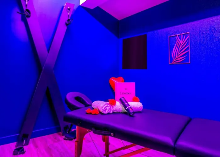 Craz'in Room, Jacuzzi, Cinema, Camargue Apartamento *