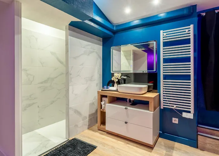 Craz'in Room, Jacuzzi, Cinema, Camargue * Beaucaire (Gard)